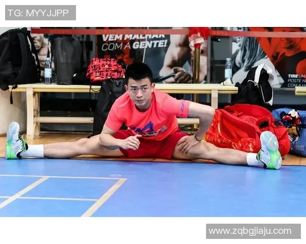 广州羽毛球队与南京羽毛球队赛后复盘团队协作的成功与不足分析